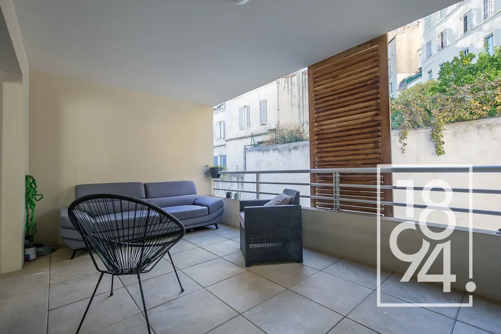 Rõdu - Type 3 Apartment with Terrace in Marseille 7ème