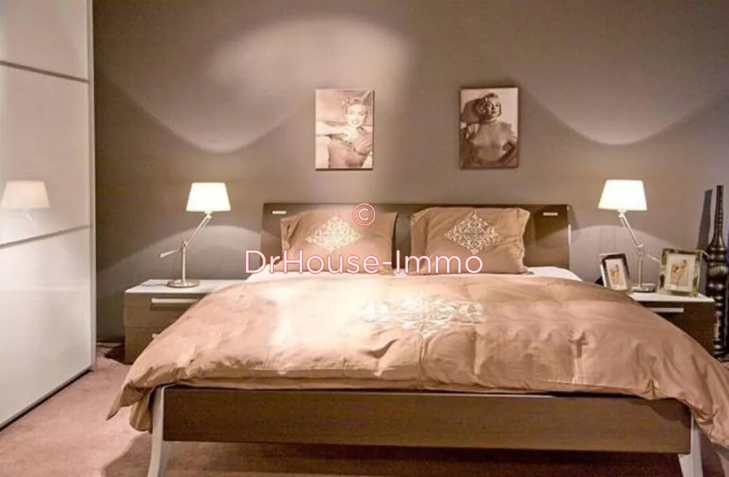 Magamistoad - 5-Piece Apartment with Balcony in Cachan