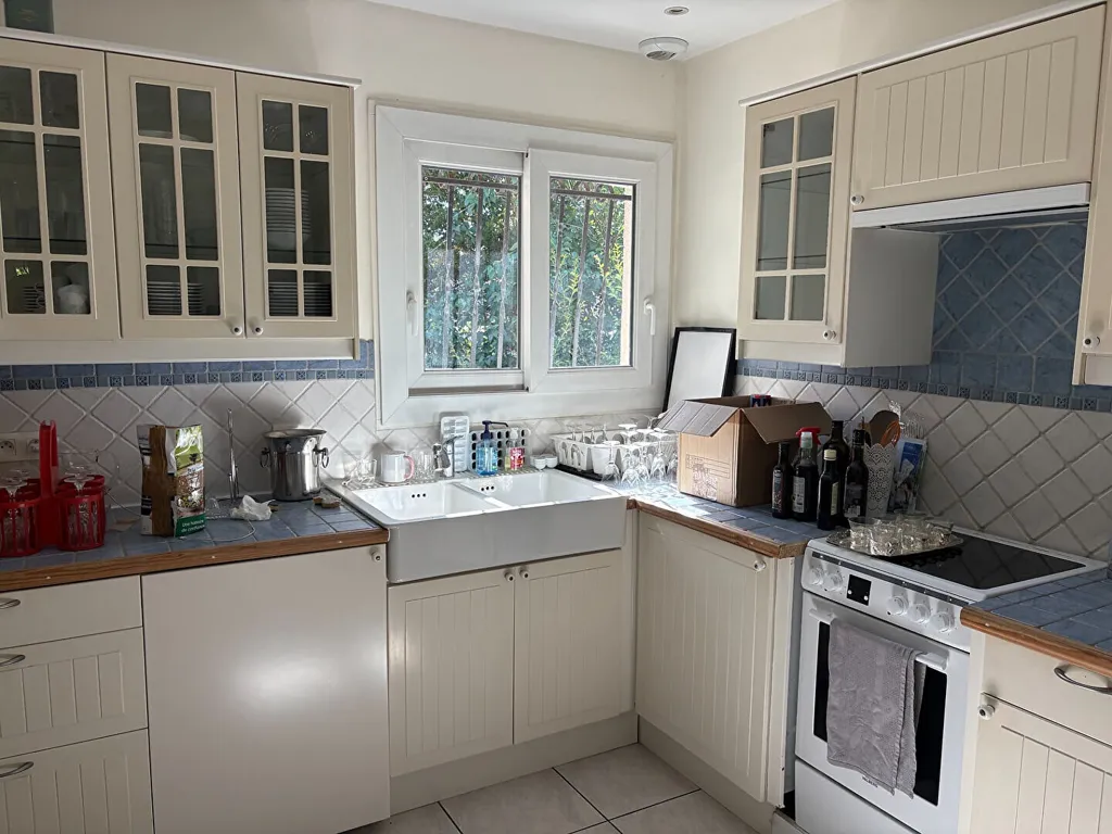 Cucina - Charming House with Fireplace in Eysines