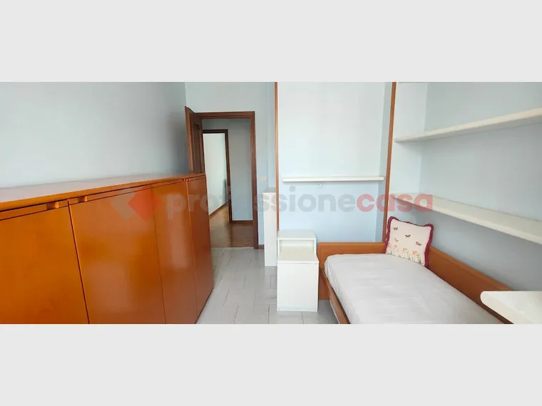 Chambres - Twin-Aspect Apartment near Bari Central Station