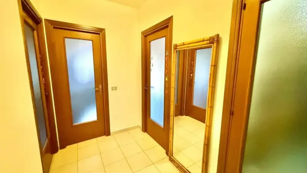 hallway_entrance