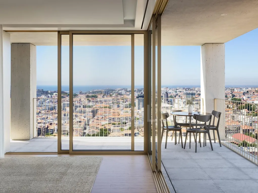 Rõdu - Studio with Outdoor Space in Porto City Centre