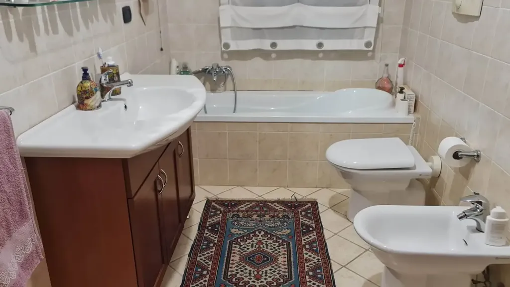 Vannitoad - Apartment with Terrace in Rende