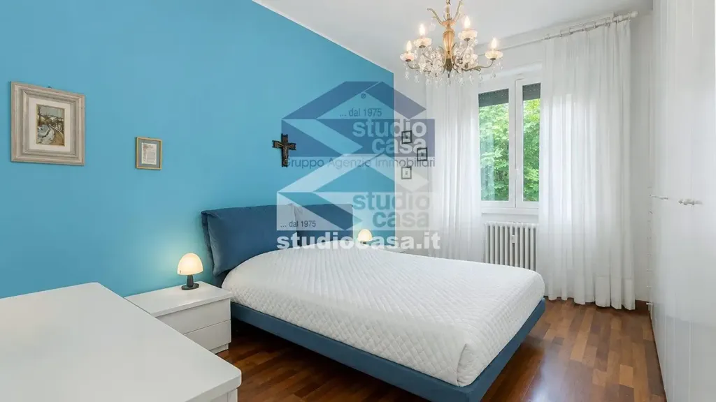 Chambres - Rearranged Apartment with Terrace in Milan