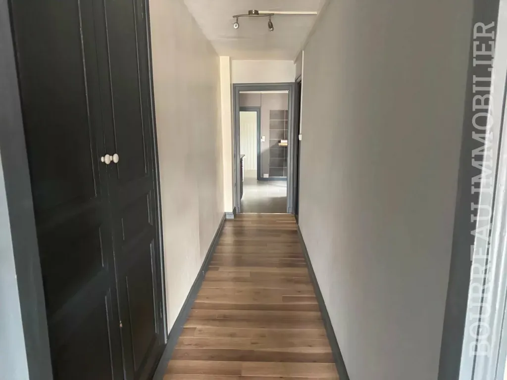 Entrée - Appartement de rez-de-chaussée avec balcon à Joigny