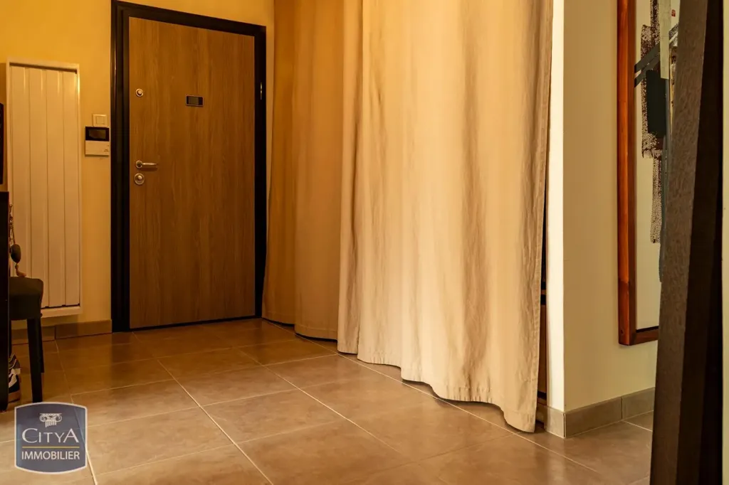 Esik - 3-Bedroom Apartment with Balcony in Bischheim