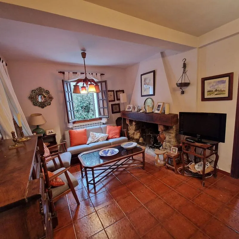 Séjour - Chalet with Garden in Bustarviejo