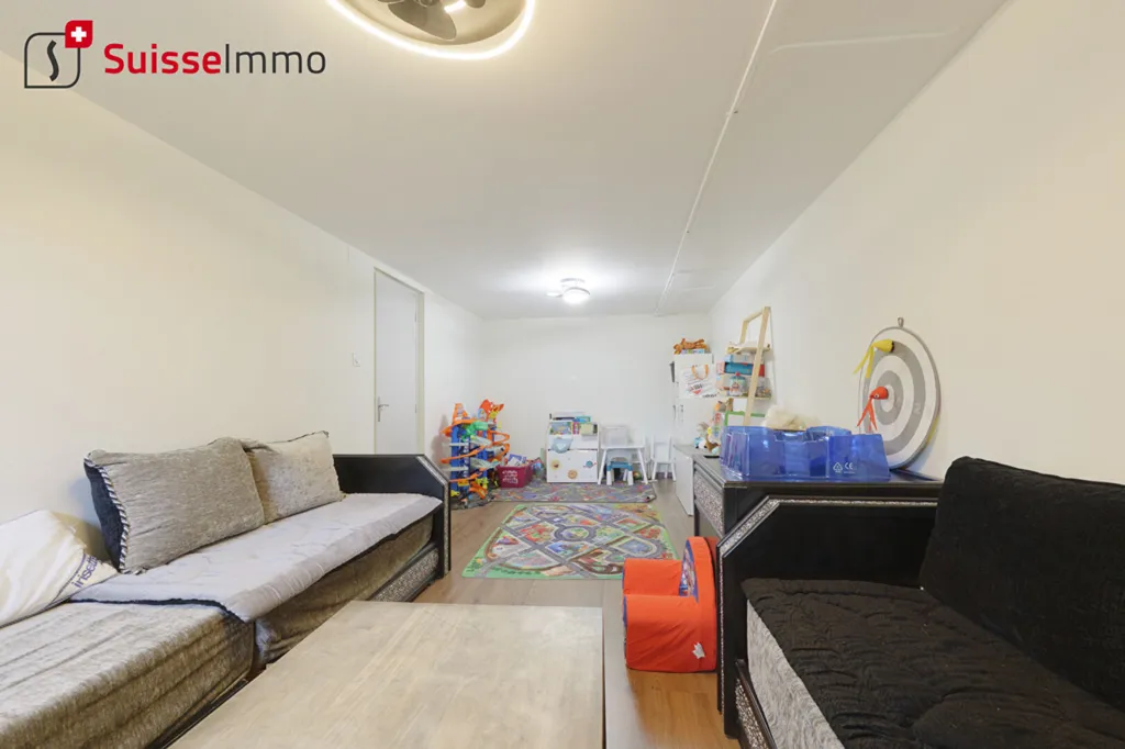 Séjour - Maison avec Grand Terrain et Terrasse à Nommay