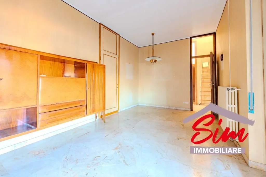 Elutuba - Restoration Villa with Garden in Romentino
