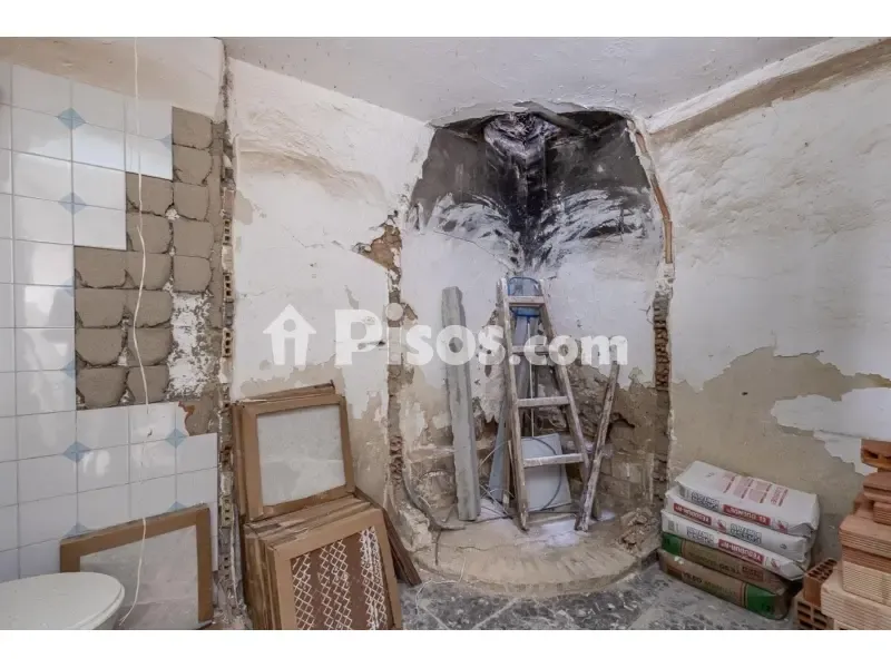 Bathrooms - House to Renovate in Güevéjar