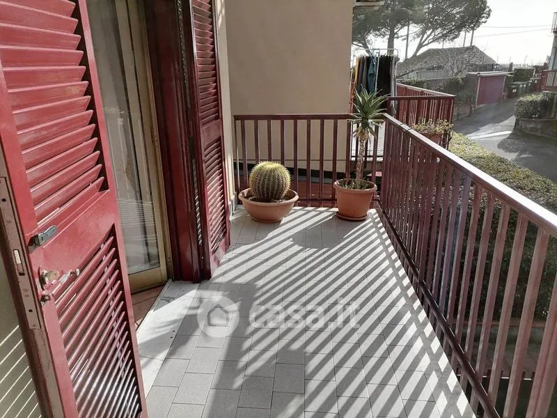 Rõdu - Balconied Trilocale in Mascalucia