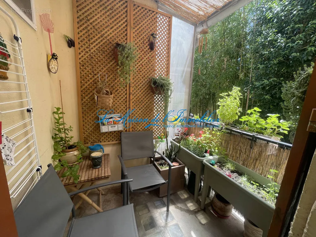 Terrass - Renovated 3-Bed Flat with Balcony in Anduze