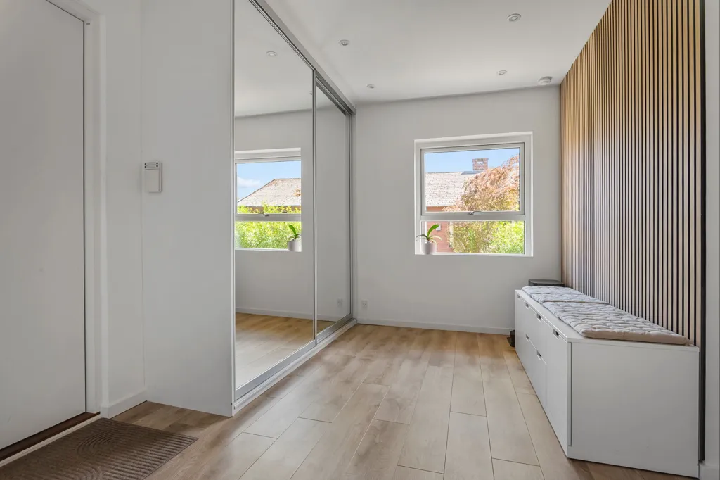 Entrée - Modernised Villa with Terraces in Hedehusene