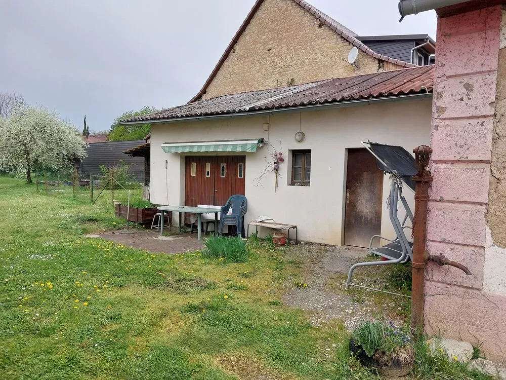 Jardin - Maison de 5 Pièces avec Jardin à Méroux
