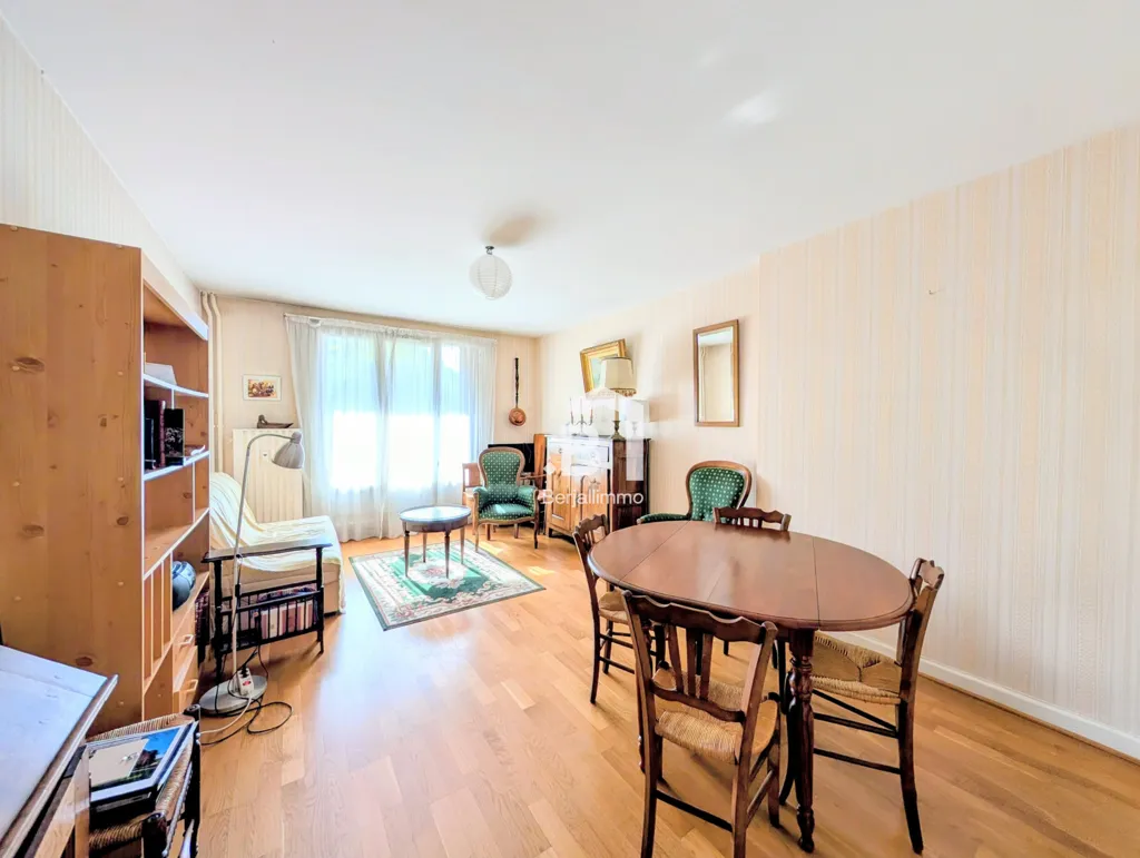 Elutuba - Flat with Balcony in Champaret, Nice