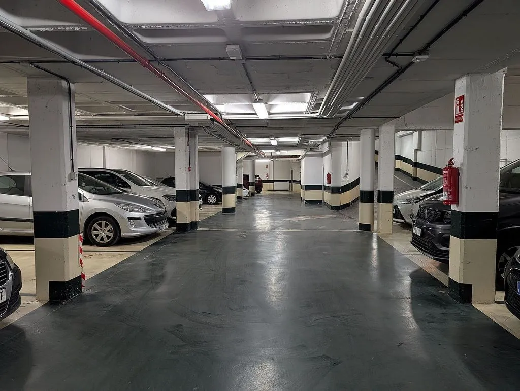 Garage - Luxury Flat with Terrace in Ciudad Real