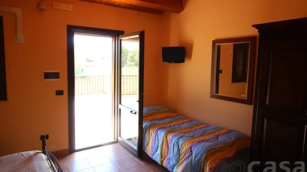 Bedrooms - Rustic Country House with Solarium in Noto