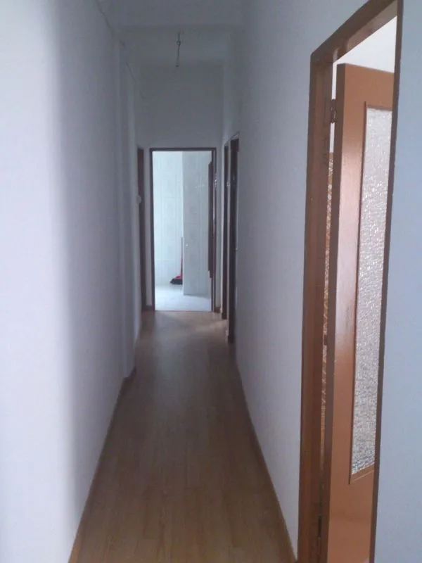 Esik - Flat with Terrace in Plaza Madrid