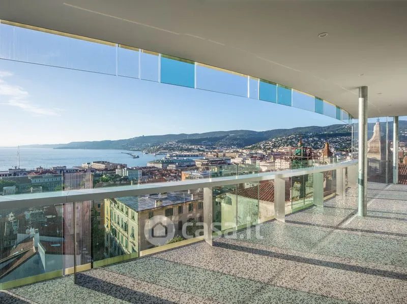 Balcon - Penthouse with Panoramic View in Trieste