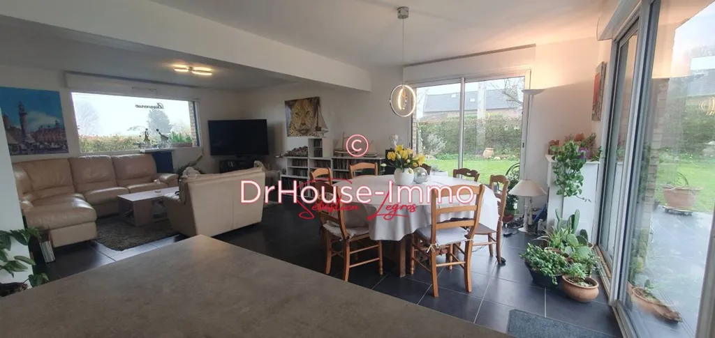 Söögituba - Semi-Pitched House with Garden in Brillon