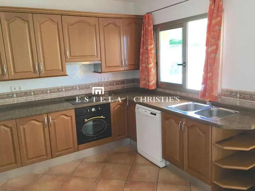 Cucina - Three Villa Complex with Pools in San Antonio