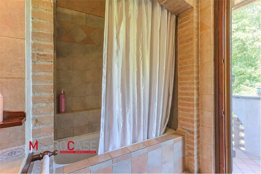 Bathrooms - Terraced Villa with Private Garden in Canale