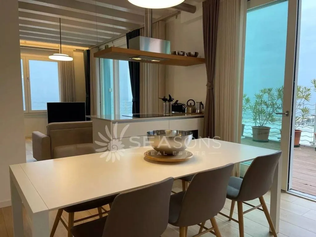 Salle à manger - Luxury Studio with Sea View in Caorle