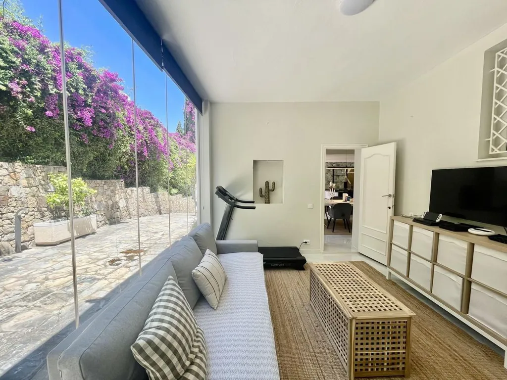 Séjour - Beachside Villa with Woodland Access in Sotogrande