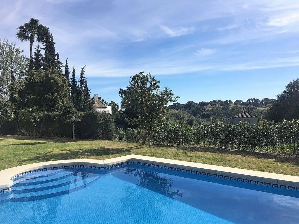 Bassein - Charming Villa with Pool in Sotogrande Alto
