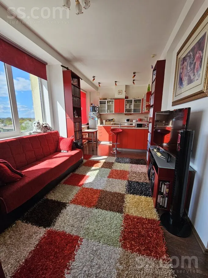 Elutuba - 3-Bedroom Apartment with City View in Riga Centre
