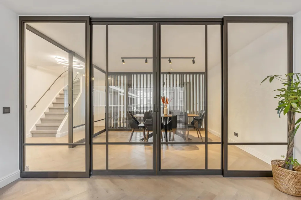 hallway_entrance