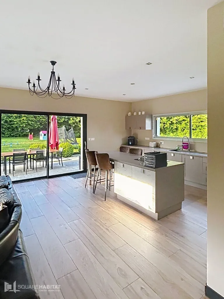 Cuisine - Maison Contemporaine avec Jardin à Plélo