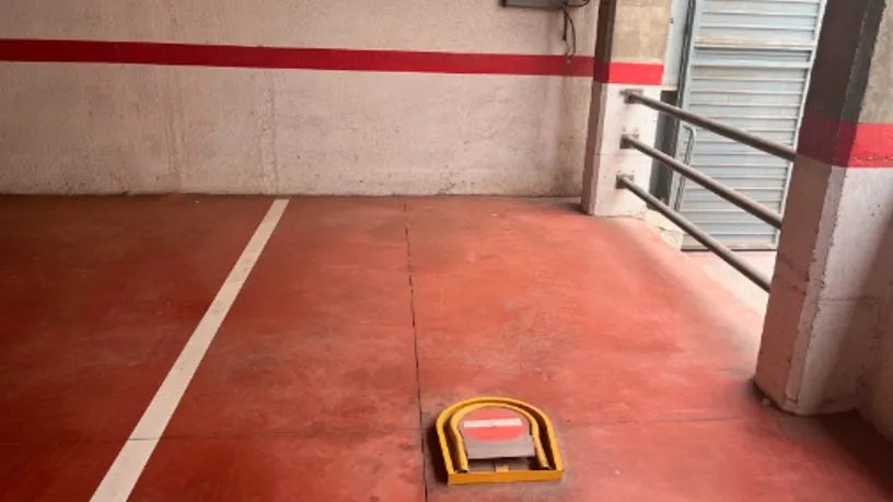 Garaaž - Parking Space in Central Cornellà de Llobregat