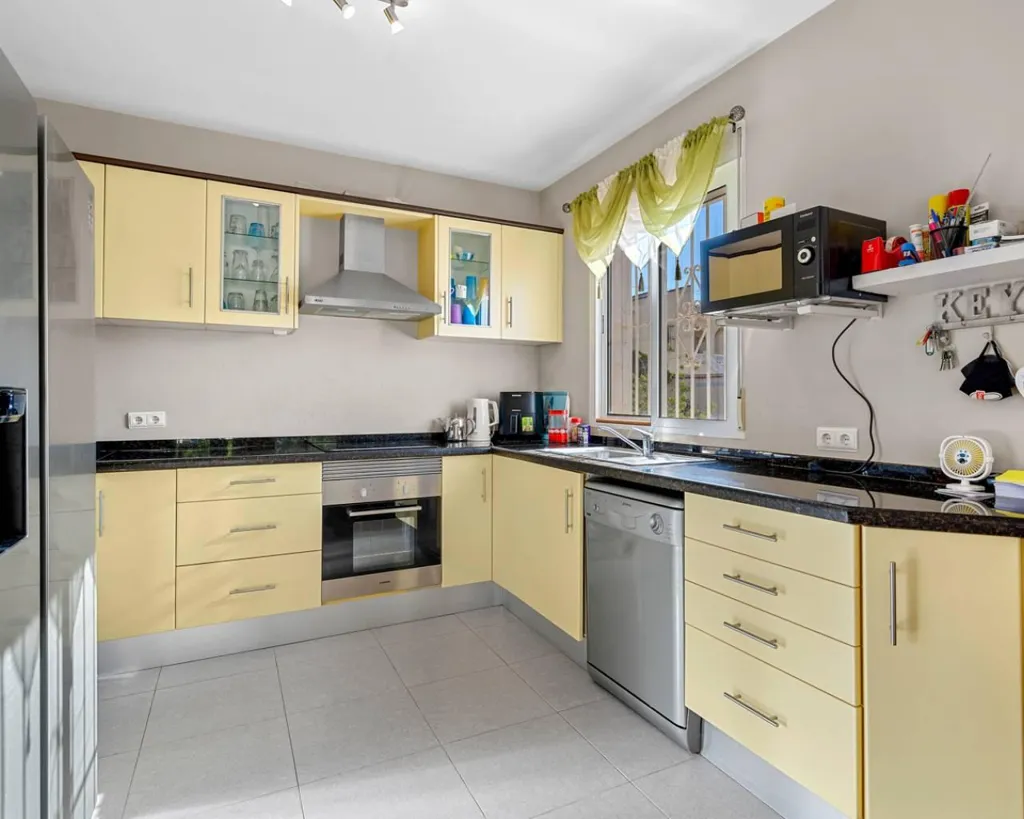 Köök - Seven-Bedroom Villa with Pool in Ciudad Quesada