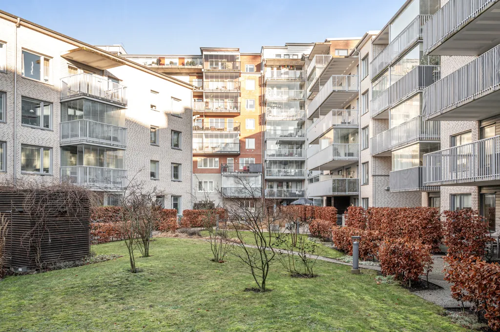 Aed - Modern Flat with Garden in Sockerbruket