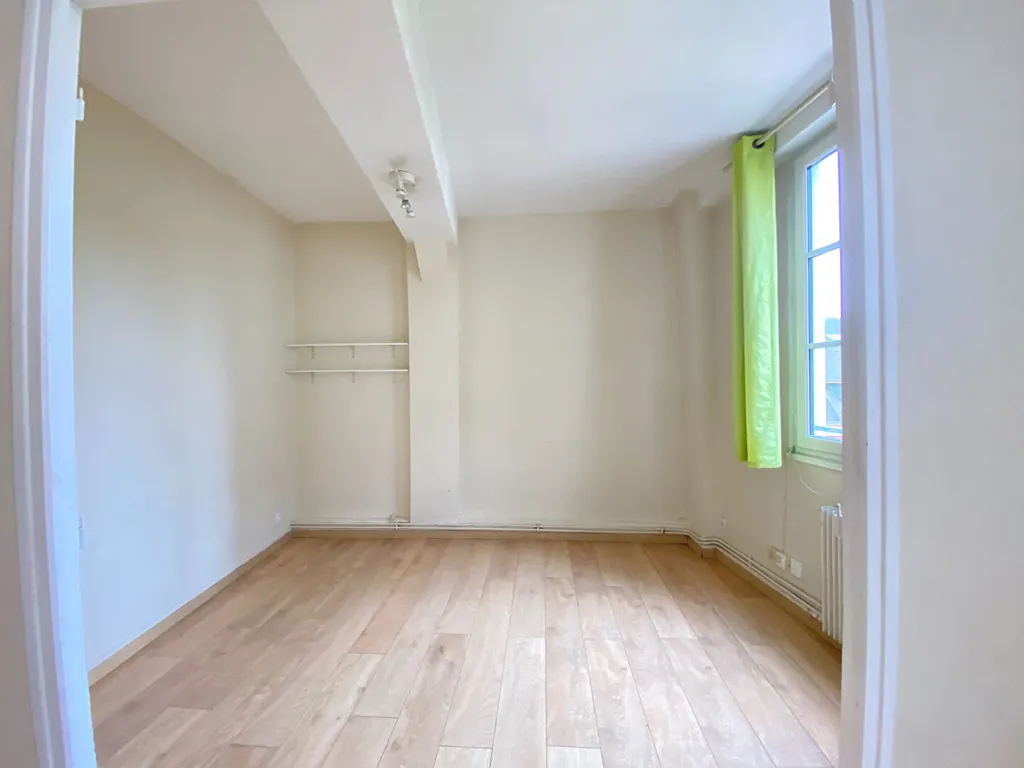 Rooms - 2-Bedroom Apartment in Rouen Centre