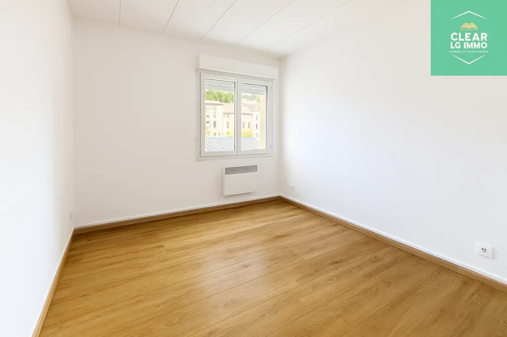 Toad - Renovated Duplex with Balcony in Algrange
