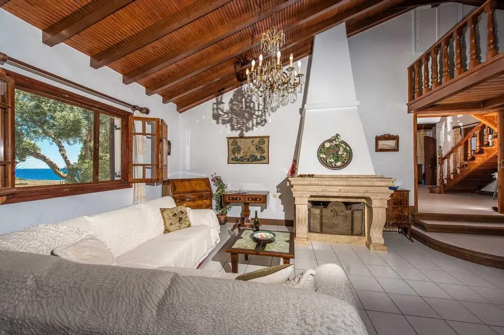 Maison 4 chambres à Aegean