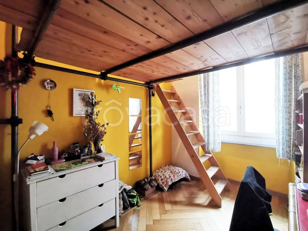 Chambres - Spacious Apartment with Triple Exposure in Turin