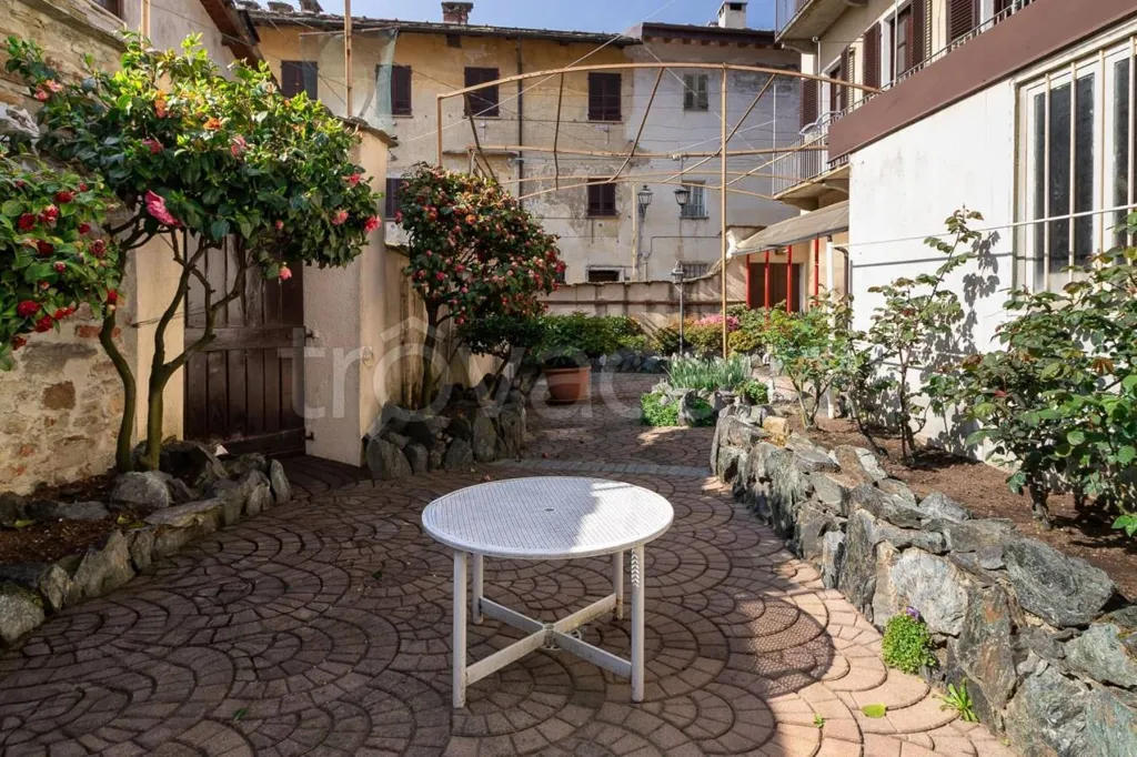 Aed - Cielo Terra House with Balcony in Corio