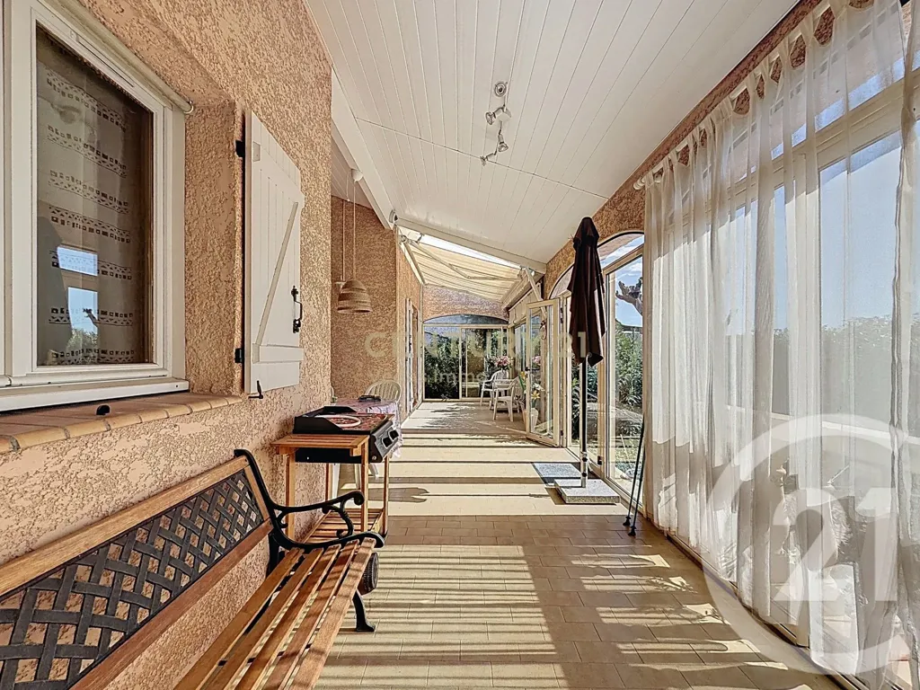 Terrasse - Maison au Calme avec Véranda à Fabrègues