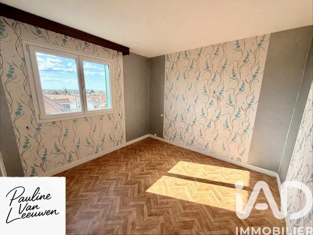 Pièces - Appartement avec Balcon et Vue Dégagée à Sainte-Savine