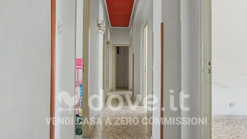 Esik - Spacious Apartment with Balcony in Palermo