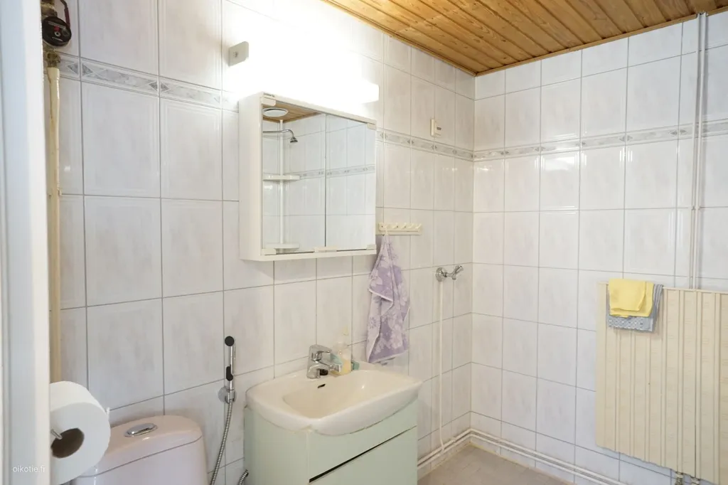 Salles de bain - Sauna-equipped Flat with Garden in Savonlinna