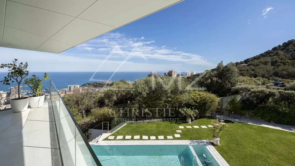 Piscine - Villa Moderne avec Vue Mer près de Monaco