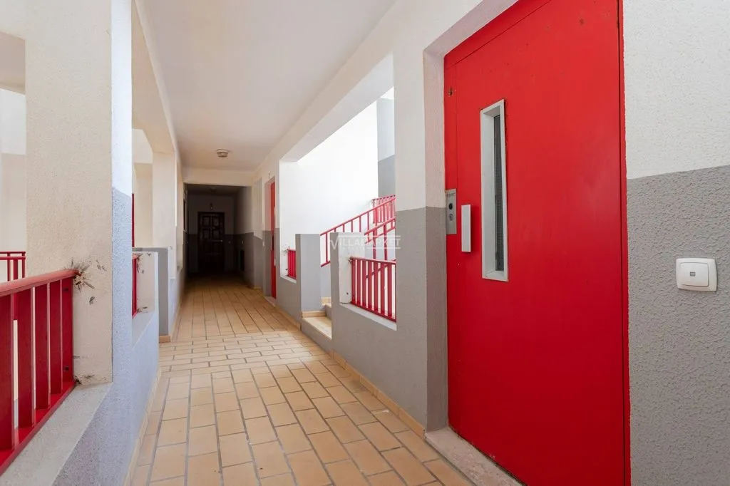 Esik - Refurbished Sea View Flat in Quarteira