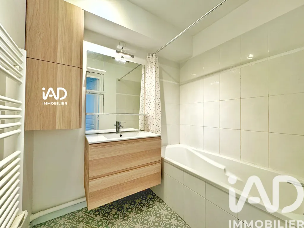 Salles de bain - Appartement Traversant avec Jardin à Nanterre