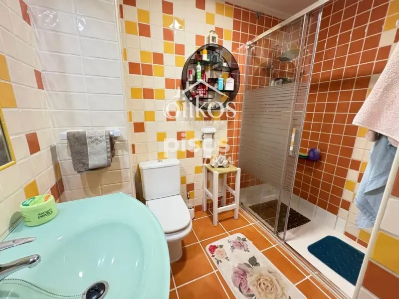 Salles de bain - Ground Floor Flat with Independent Entry in Barrio Blanco