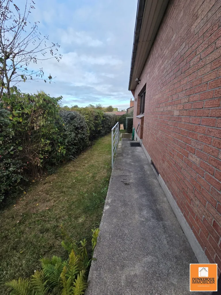 Jardin - Maison individuelle avec terrasse à Leffrinckoucke