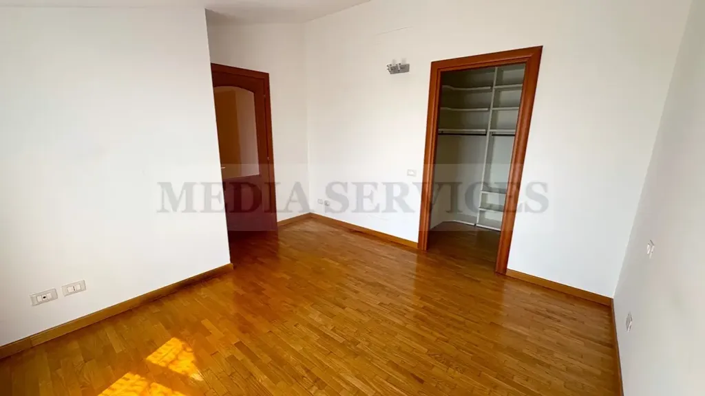 Pièces - Prestigious Apartment with Balcony in Garlasco